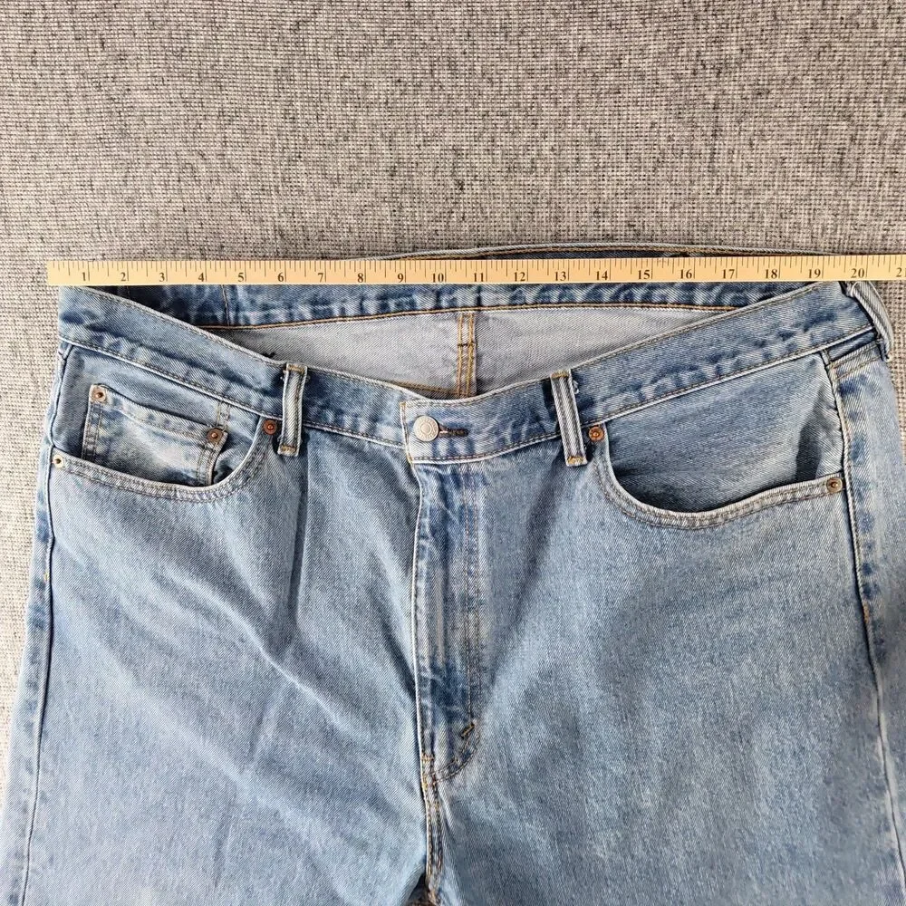 Levi's 505 Jeans Mens 42x32 Light Wash Regular Fit Straight Leg Blue Denim